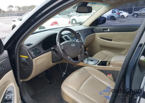 2010 Hyundai Genesis 3.8 z USA, uszkodzony, nr VIN KMHGC4DE1AU075928